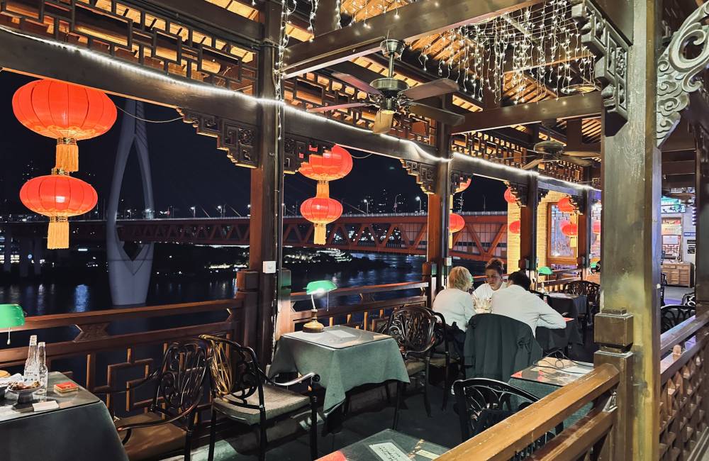 Chongqing, Hongyadong, restaurant