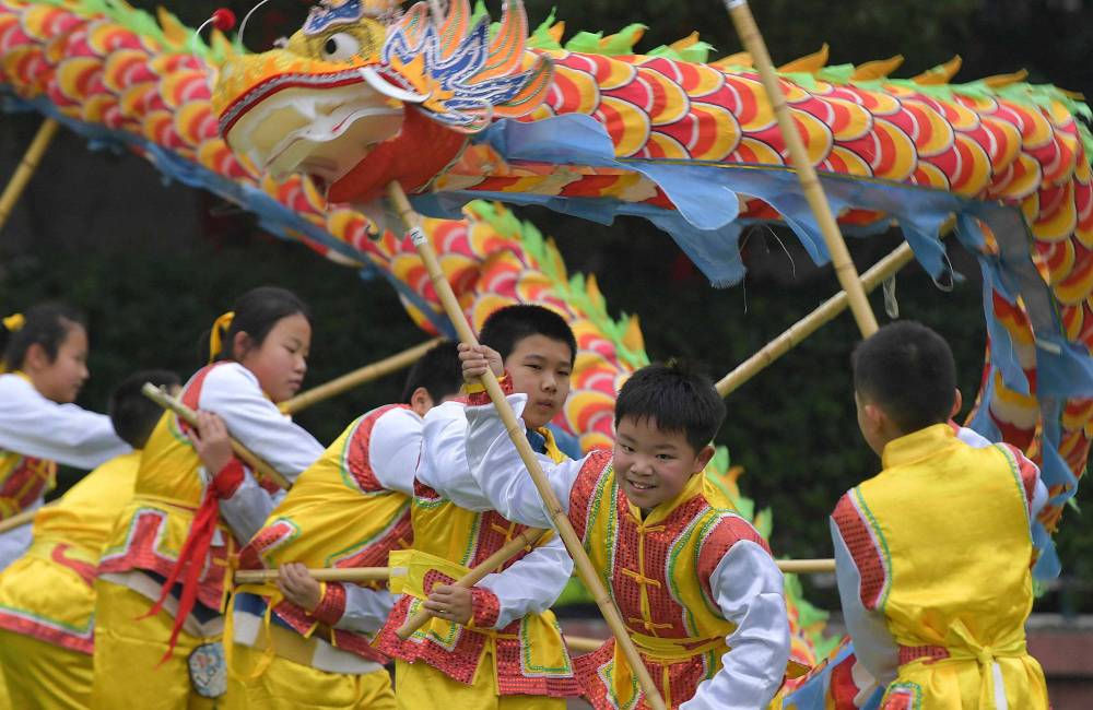 Danse traditionnelle du dragon