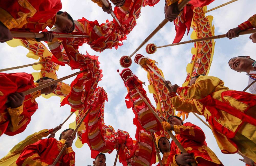 Danse traditionnelle du dragon