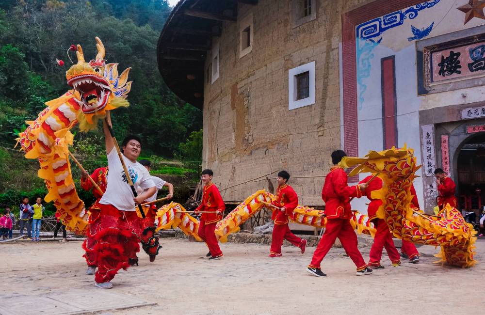 La danse du dragon : personne ne brille, le dragon existe