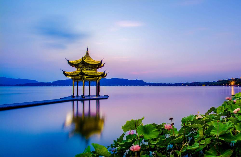 Petite pagode sur le lac de l'ouest &agrave; Hangzhou