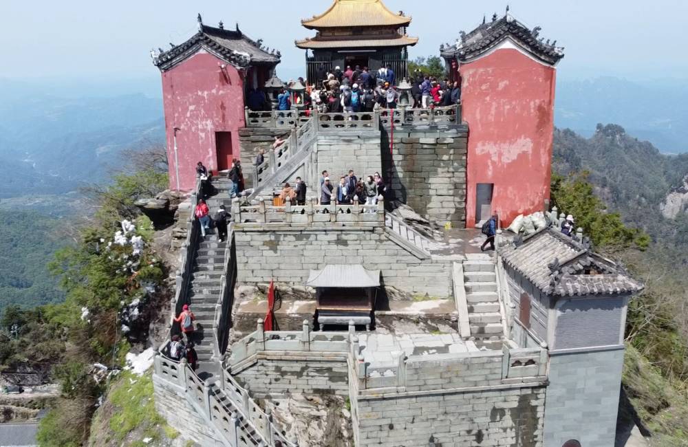 Mont Wudang, Pic Dor&eacute;