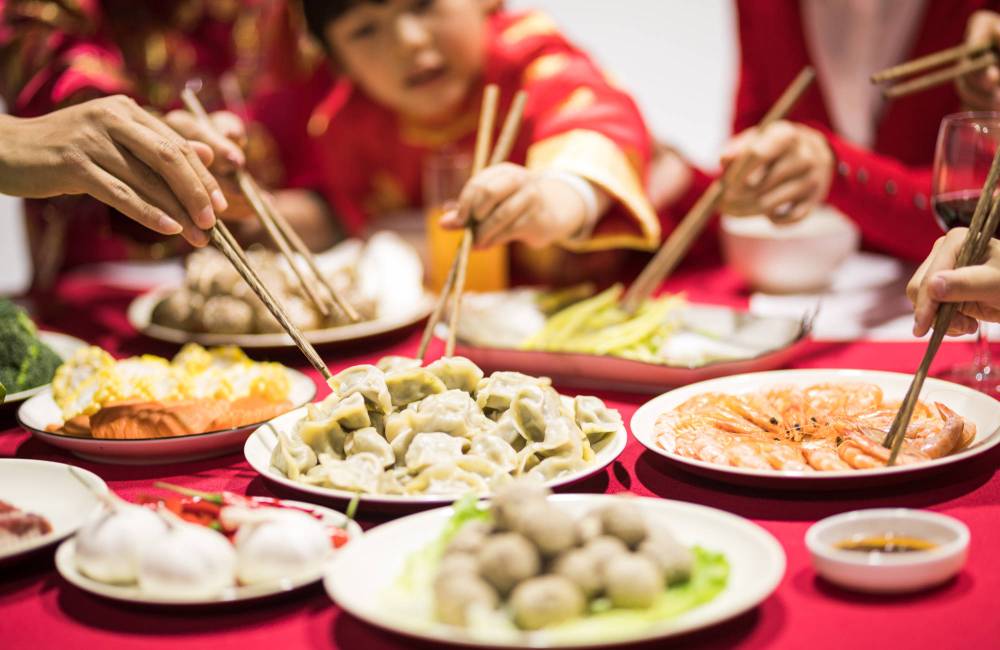 7 plats du Nouvel An chinois : ce que la table dit d'une famille