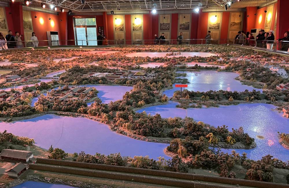 maquette g&eacute;ante de l'ancien palais d'&eacute;t&eacute; de P&eacute;kin
