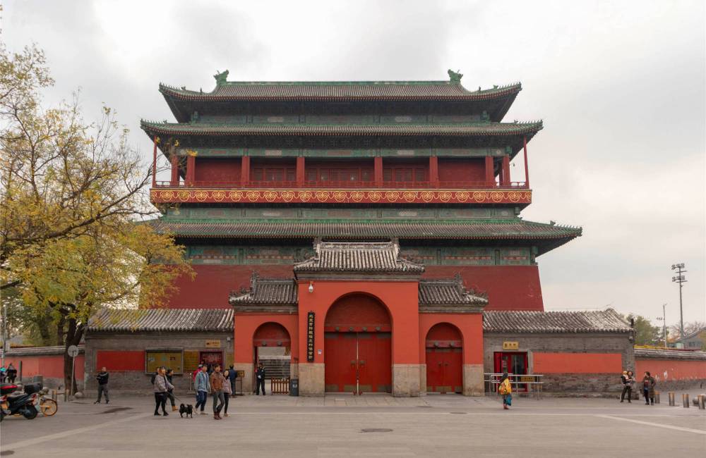 Tour du tambour, P&eacute;kin