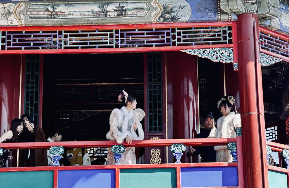 P&eacute;kin, Palais d'&eacute;t&eacute;, hanfu