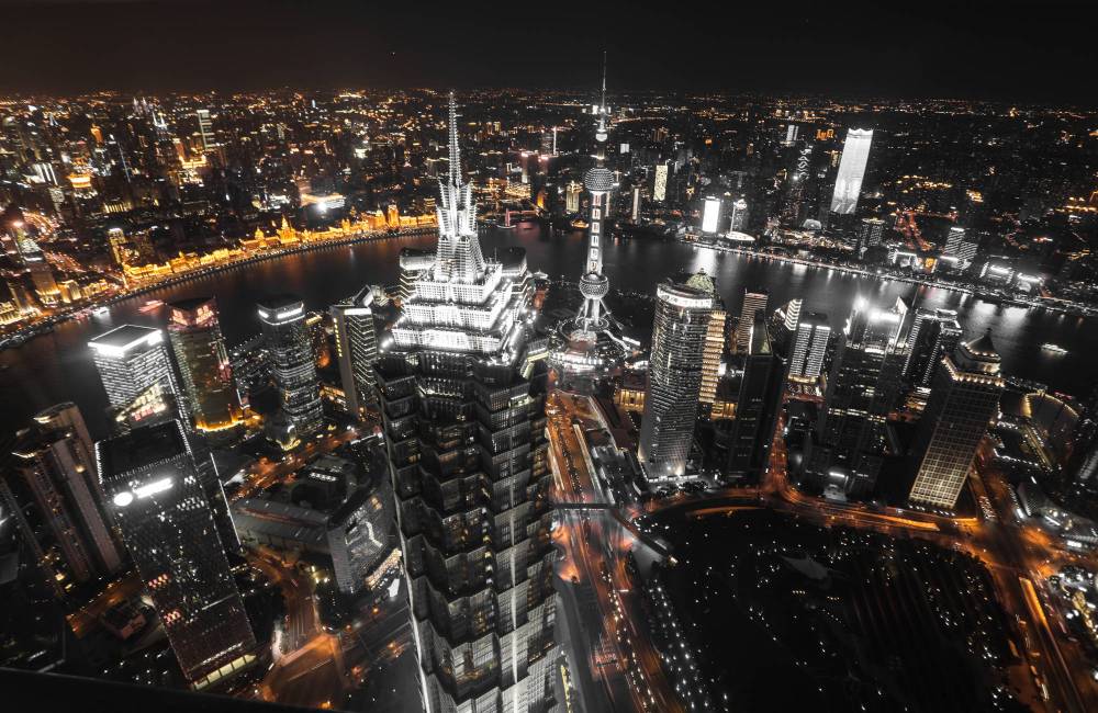 Vol au dessus de Shanghai la nuit