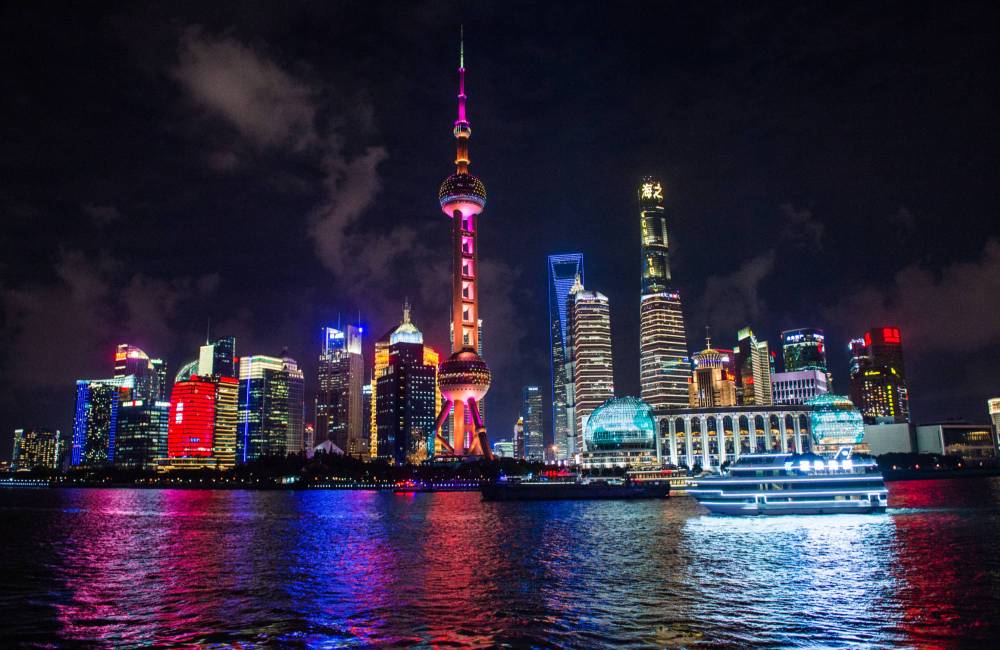 Tour Perle de l'Orient illumin&eacute;e la nuit