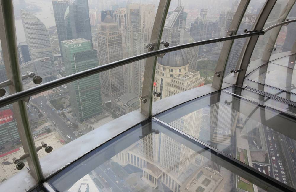 Pont d'observation en verre de la Perle de l'Orient