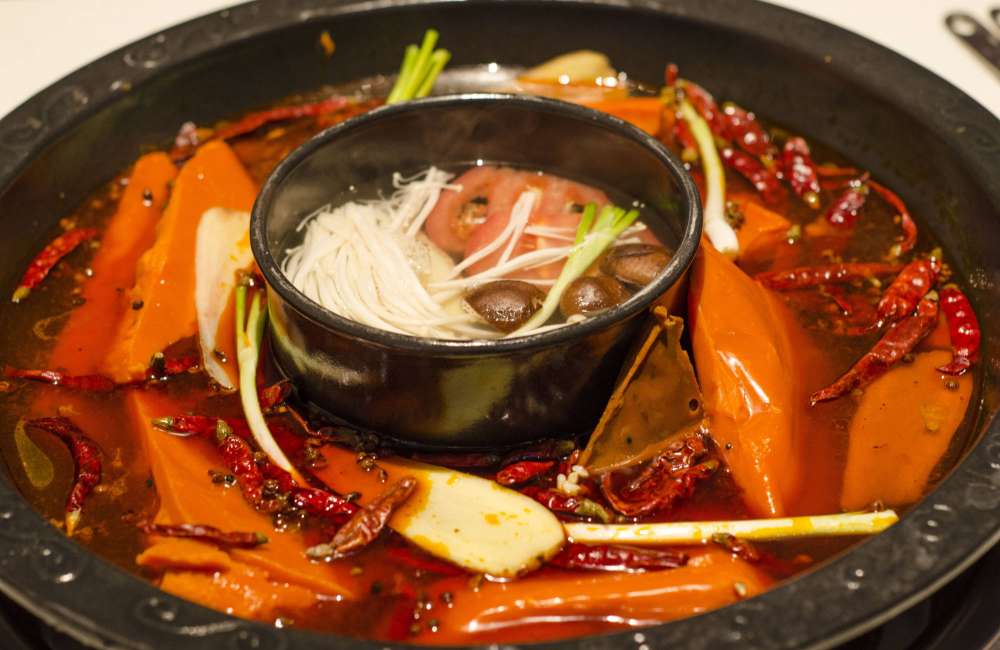fondue chinoise, hot pot, cuisine, sichuan