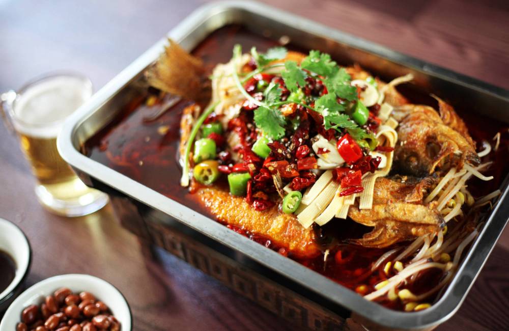 Plat typique du Sichuan : le poisson bouilli