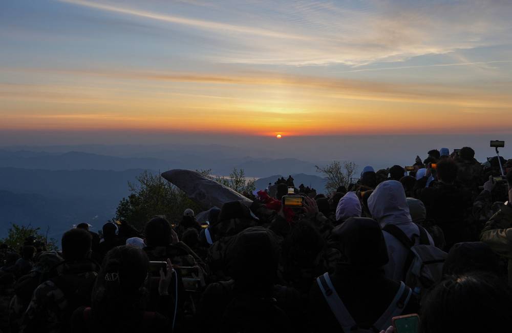 Taishan au lever du soleil