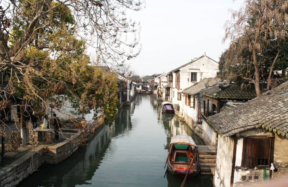 Zhouzhuang, surnomm&eacute;e la petite venise de l'Orient