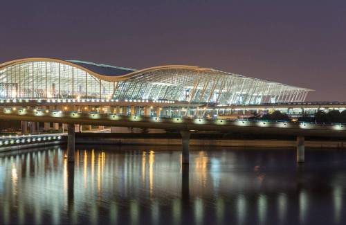 Aéroport de Shanghai Pudong : votre premier coup d'œil sur la métropole chinoise