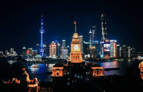 Shanghai : une ville à la croisée des chemins entre tradition et modernité