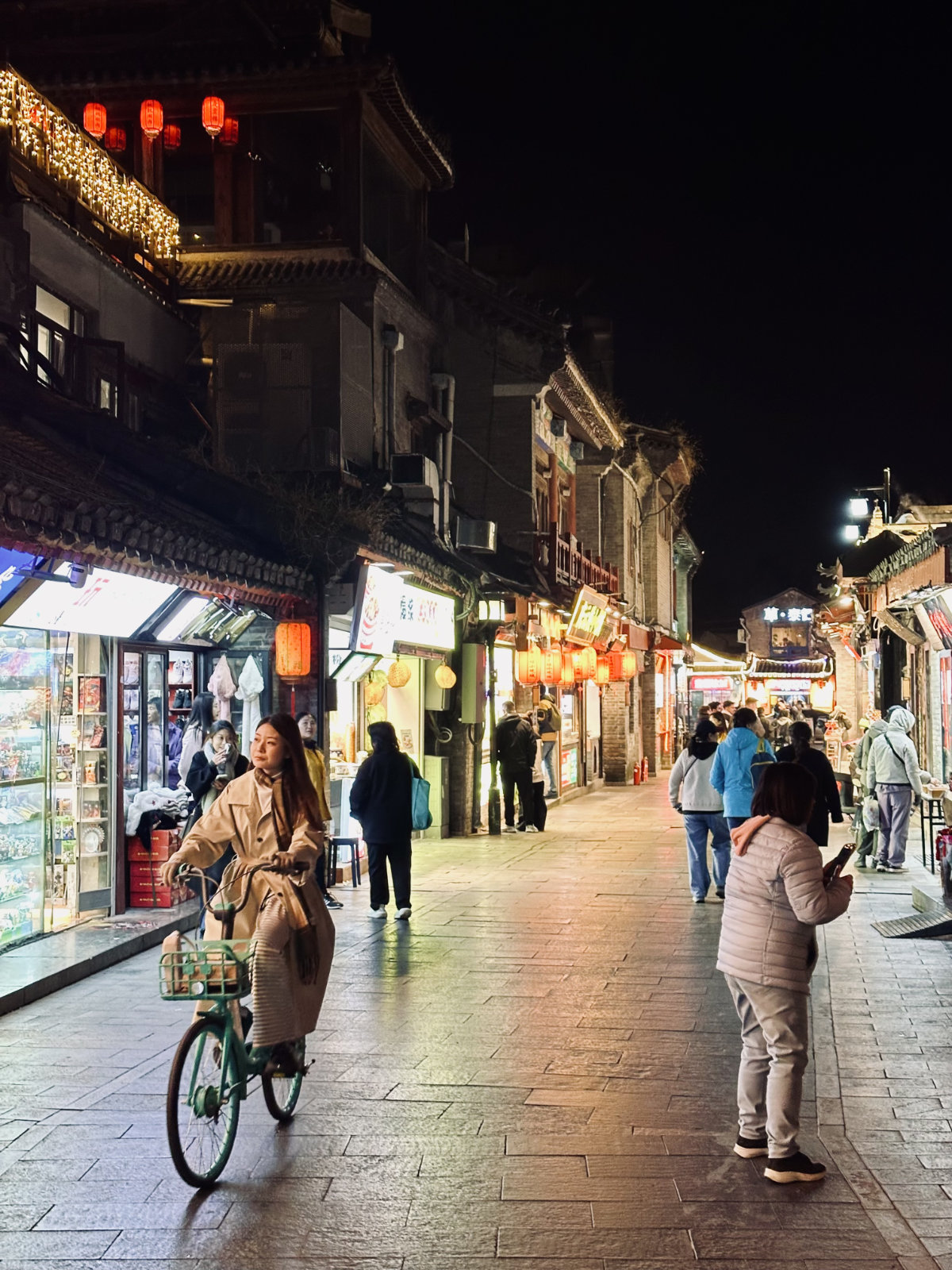 Hutongs de P&eacute;kin, La Chine de nuit, P&eacute;kin, P&eacute;kin la nuit, Sc&egrave;ne de rue